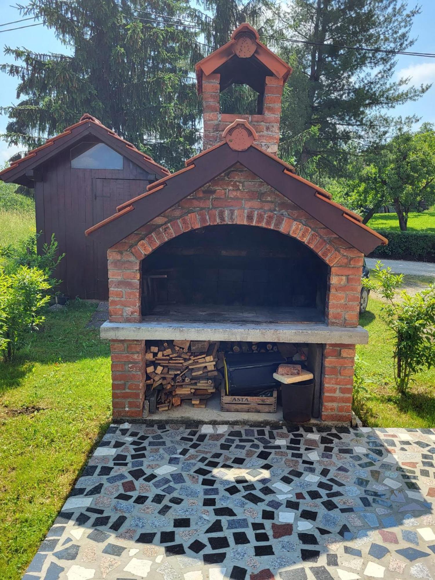 Holiday House And Apartments Vale Duga Resa Rom bilde